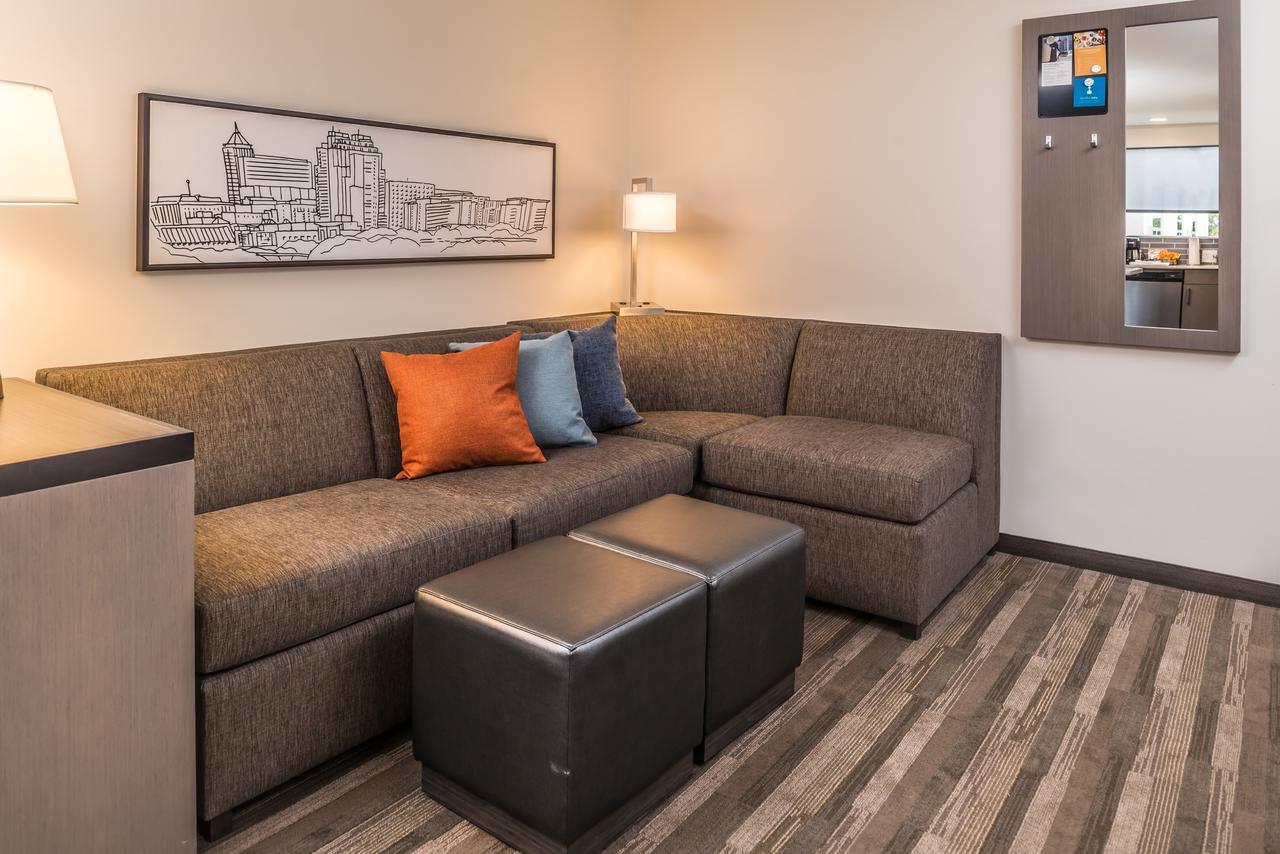 Hyatt House Raleigh/Rdu/Brier Creek Hotell Clegg Exteriör bild